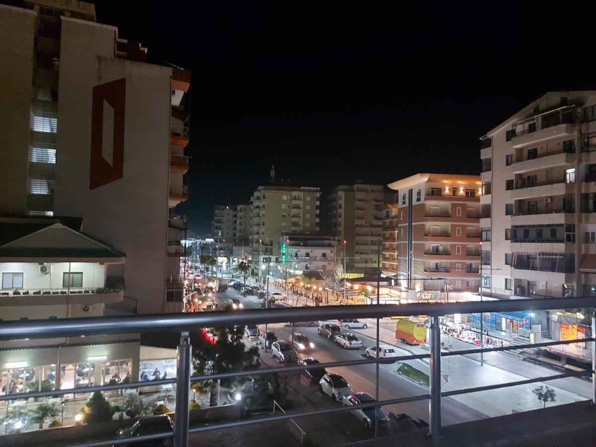 Bral Apartment 3 Durres Bagian luar foto