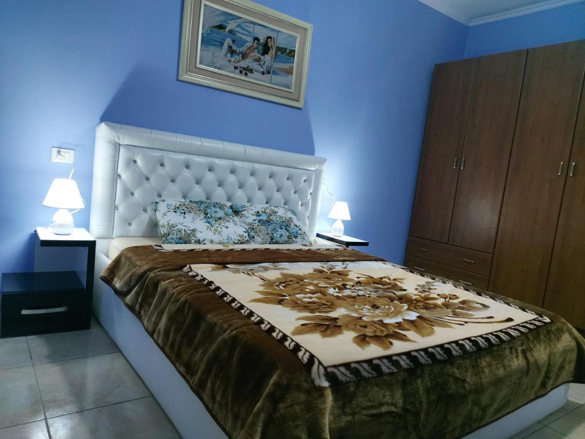 Bral Apartment 3 Durres Bagian luar foto