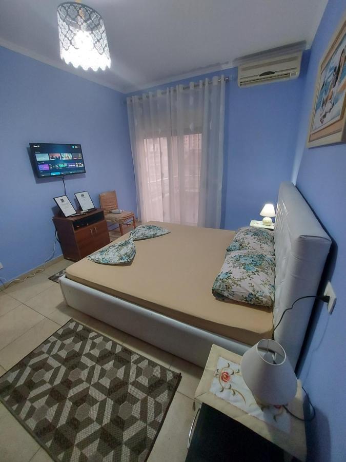Bral Apartment 3 Durres Bagian luar foto